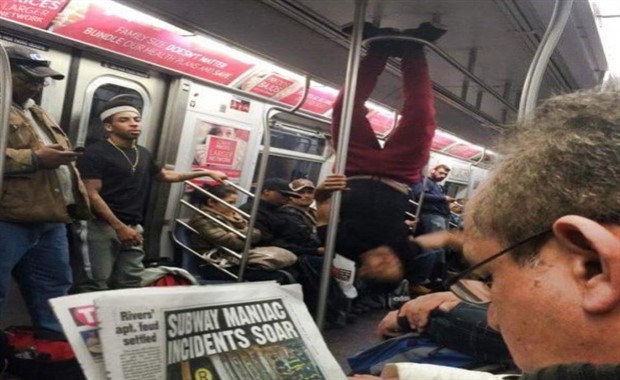 Metroda Hayrete Düşüren Fotoğraflar - 4