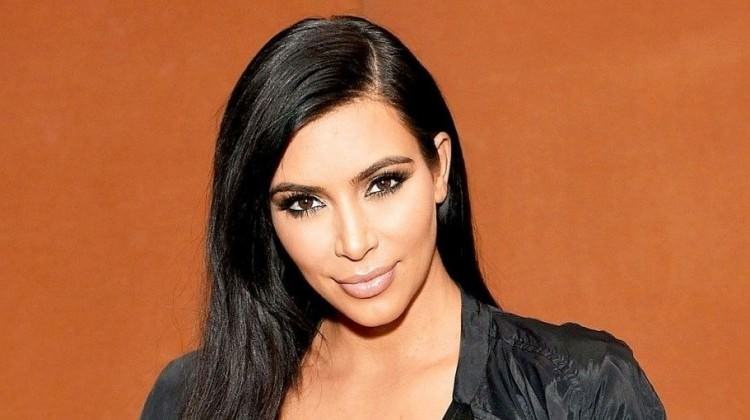 Kim Kardashian'ın Büyük Acılara Katlanıp Yaptırdığı Kan Maskesi Slosyal Medyayı Salladı - 4