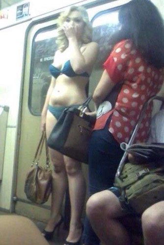 Metroda Görünce Hayrete Düşeceğiniz İnsan Tipleri - 4