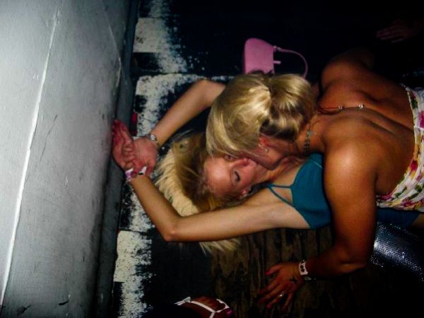 Kadınların Sarhoş Olmasının Yasaklanması Gerektiğini Kanıtlayan Fotoğraflar - 3